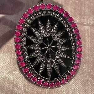 Liz Paiacios Sunburst Pendant Necklace Rare Vintage 90’s Black & Pink Medallion